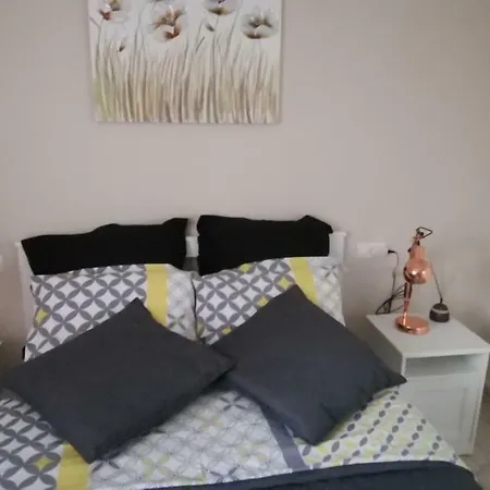 Hébergement de vacances Bungalow Con Terraza, Piscina Y Jardin Torrevieja
