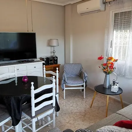 Hébergement de vacances Bungalow Con Terraza, Piscina Y Jardin
